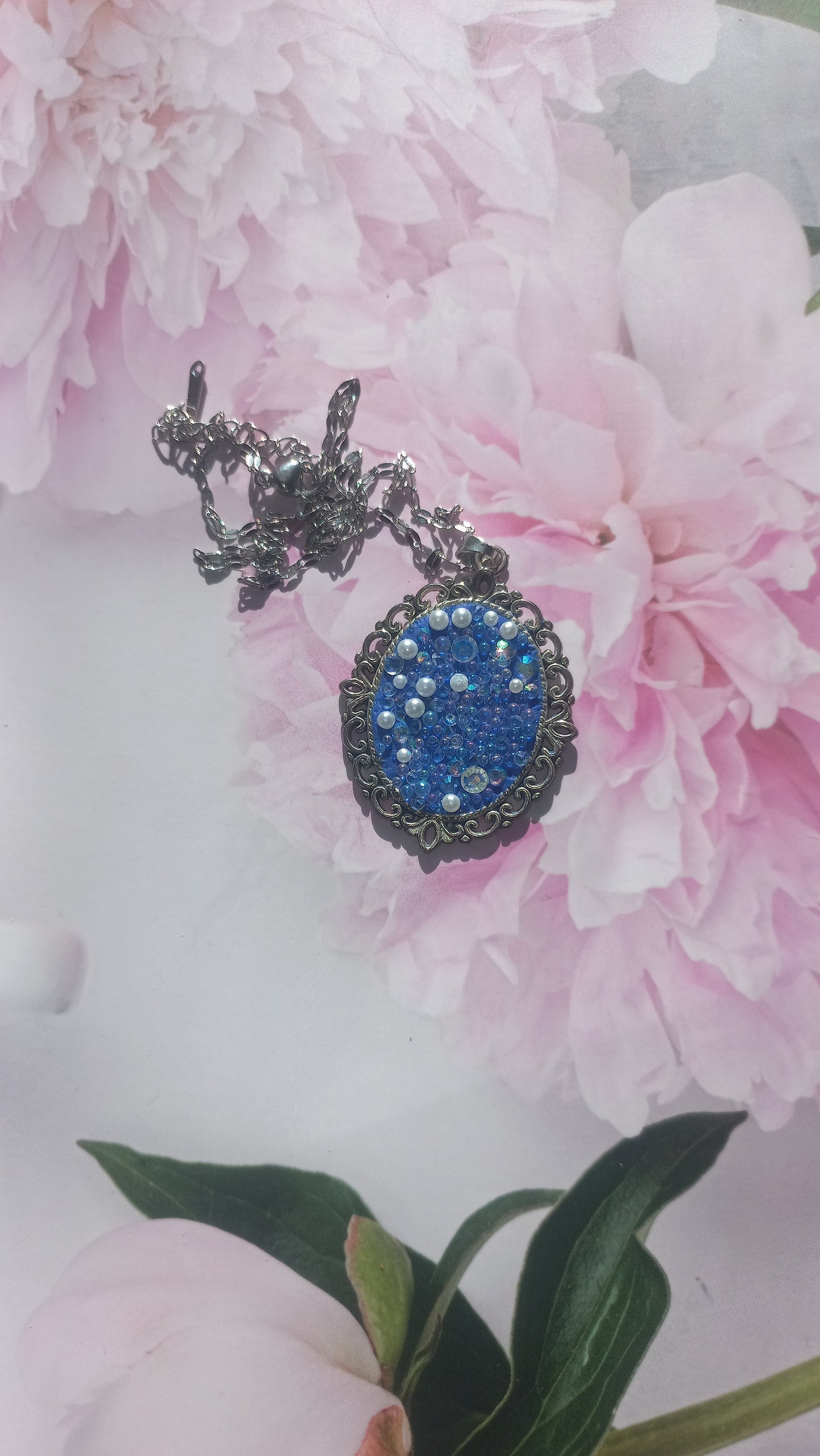 Vintage antique silver royal blue pendant and crystals with chain