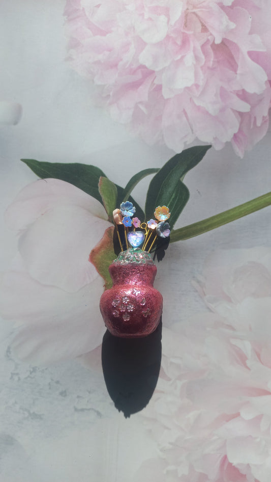 Salmon colour vase brooch