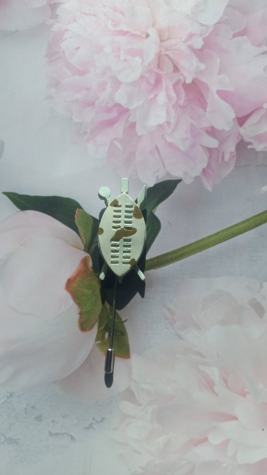 Zulu shield and Spear lapel brooch