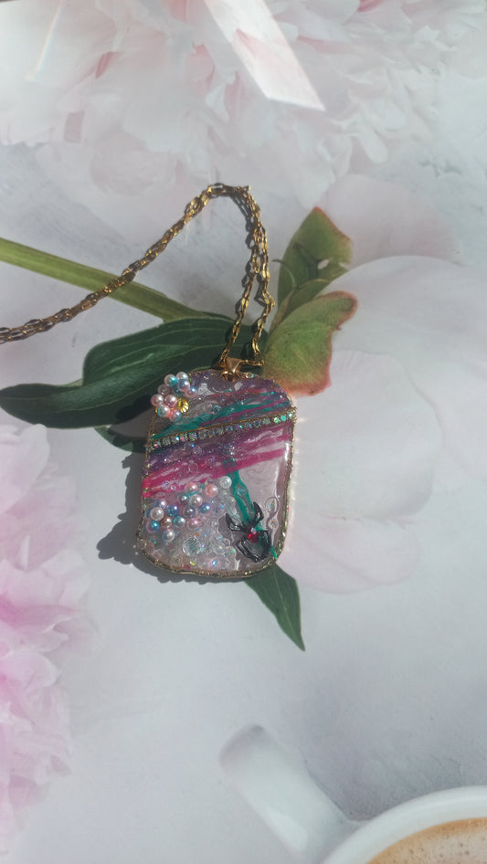 Spiders treasure pendant